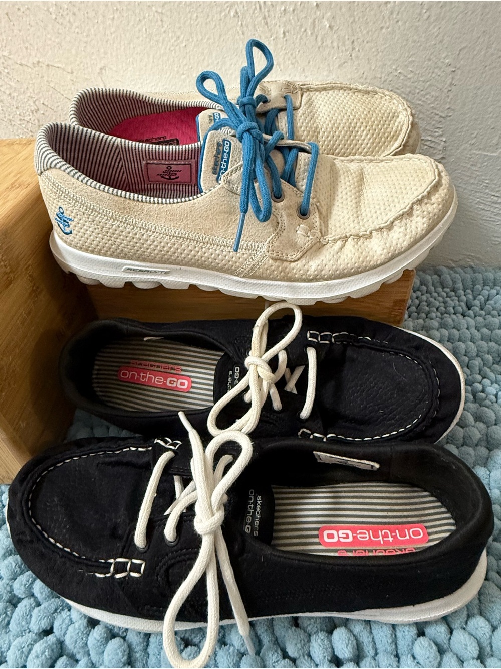 Skechers BUNDLE of two Cream with Blue Laces and Black with white laces Size 8